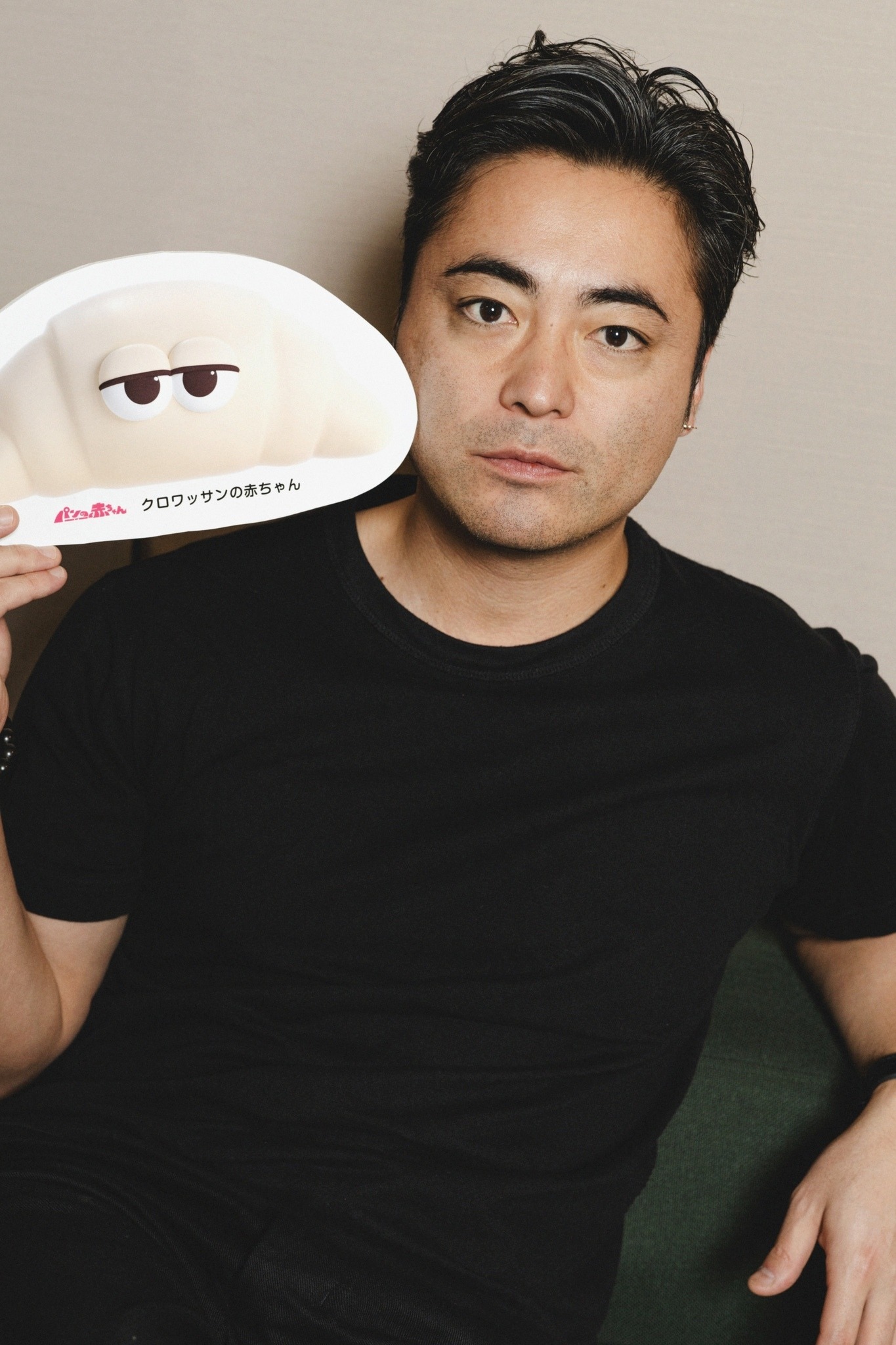 【送料無料】山田孝之さん掲載ページ（約A3サイズ）#8121 山田孝之 - 20枚くらい撮ればインスタグラマーの1/20くらいの