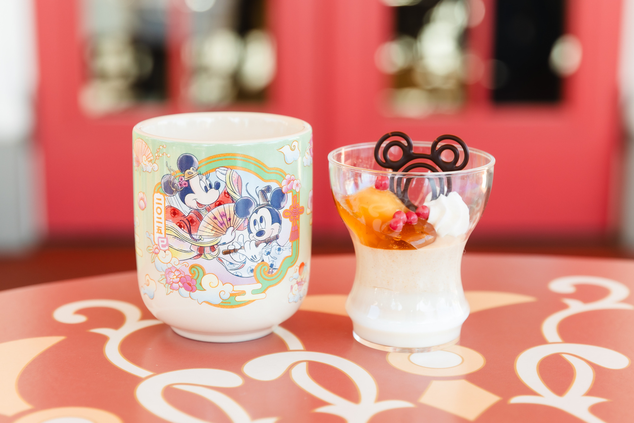 ディズニー】シーでもお正月スペシャルイベント！だるまカードや門松