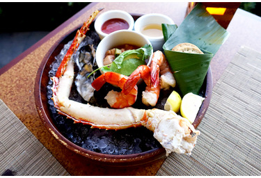 海外ディズニー ハワイ料理を食べ尽し アウラニの豊富な リゾート ダイニング Cinemacafe Net