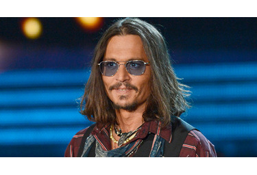 ジョニー デップ 約42万円の日焼けマシーンで若作り対策 Cinemacafe Net