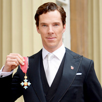 大英帝国勲章を受章したキーラ ナイトレイ シャネルのスーツで魅了 Cinemacafe Net