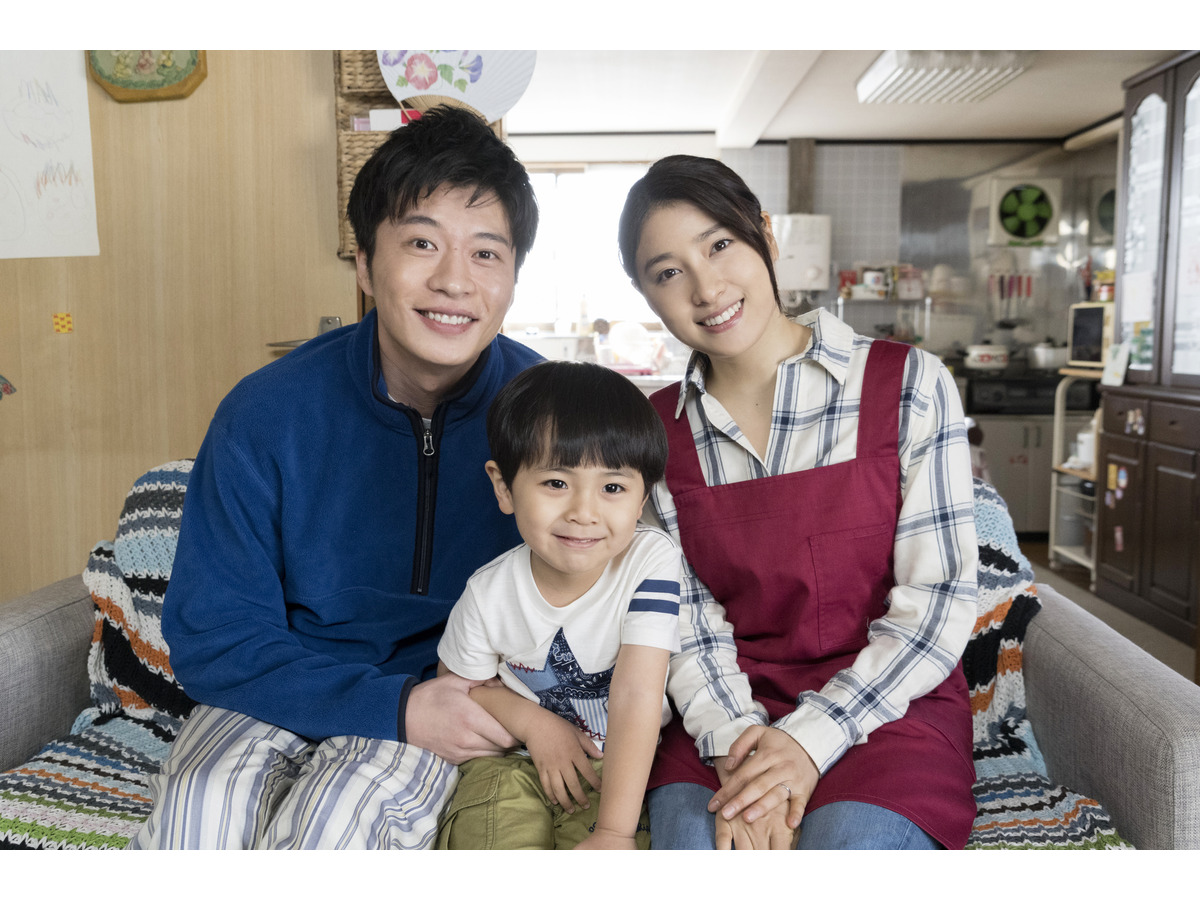 土屋太鳳 田中圭と夫婦役で5年ぶりの共演 ヒノマルソウル 家族オフショットも Cinemacafe Net