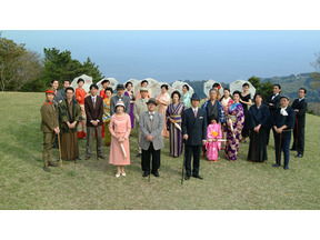 ファッション小噺vol.81　日本ファッション史を塗り替えた時代を描く『丘を越えて』 画像