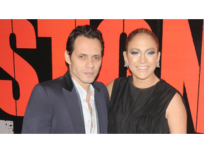 双子のママになったJ.Lo、ストーンズのドキュメンタリー映画プレミアに颯爽と登場 画像