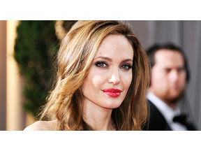 アンジェリーナ・ジョリー、ナミビア市民権を取得？ 画像