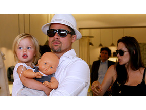 ブランジェリーナと子供たちがカンヌの街でお買い物 画像