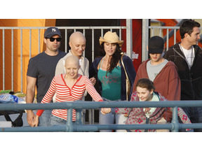 キャメロン・ディアスが新作でスキンヘッド姿に 画像