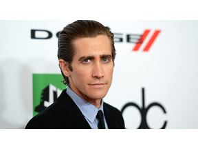 ジェイク・ギレンホール、飛行機に乗ると涙もろくなると告白 画像