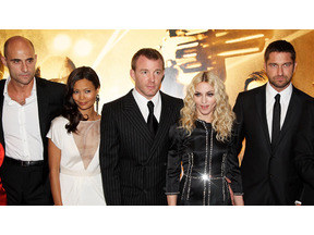 マドンナ、ツアーの合間を縫って夫の新作プレミアに出席 画像