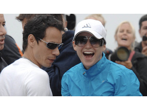 ジェニファー・ロペス、初挑戦のトライアスロンを完走！ 画像