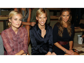 ヒラリー・スワンク、腫瘍除去手術で入院 画像