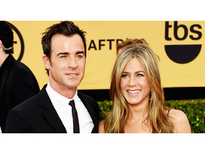 ジェニファー・アニストン、婚約者＆セレブ友だちと誕生日を盛大にお祝い 画像