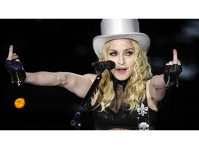 マドンナ、イヴの前夜にグウィネスら親友たちと自宅でガールズ・ナイト・パーティ開催 画像