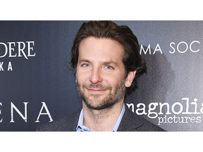 ブラッドリー・クーパー、クリスティアーノ・ロナウドの元カノと急接近 画像