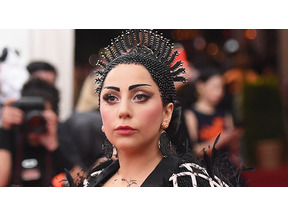 レディー・ガガ、ウエディングドレスのデザインをヴェラ・ウォンに依頼 画像