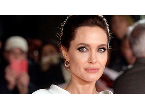 アンジェリーナ・ジョリー、愛娘を連れてトルコの難民キャンプを訪問 画像