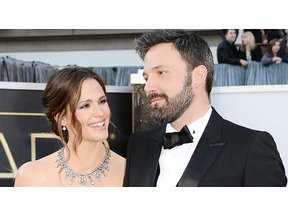 離婚を決めたベン・アフレック＆ジェニファー・ガーナー、結婚指輪を再び薬指に 画像