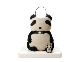 170cmを超える超ビッグ！「アンテプリマ」ジャイアント・パンダ・ワイヤーバッグが登場 画像