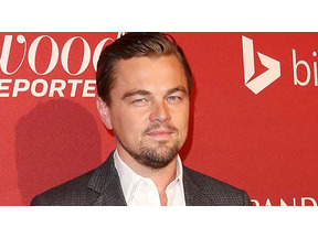 レオナルド・ディカプリオ、15歳下の恋人とN.Y.の街を手つなぎデート 画像