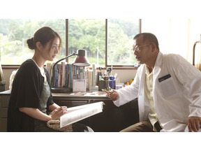 誰しもが抱える“嘘”から見る人間の“揺れ”　西川美和最新作『ディア・ドクター』 画像