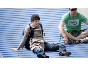 アンジー、新作撮影中に負傷し、病院へ 画像