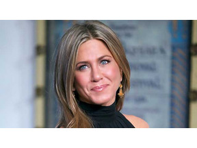 ジェニファー・アニストン、FBに投稿された“いい話”は捏造だと発表 画像