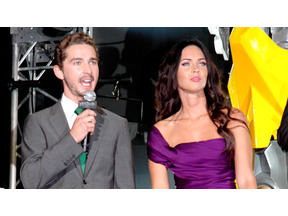 超仲良しの共演者同士がカップルに進展？　シャイア・ラブーフとミーガン・フォックス 画像