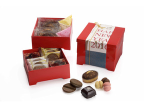 【3時のおやつ】お重型ギフトボックスの“スイーツおせち”が「C3」から発売 画像