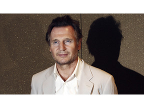 リーアム・ニーソン、愛妻急逝後初めてのレッド・カーぺットに悲しみをこらえて登場 画像