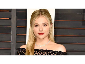 クロエ・グレース・モレッツ、韓国版「SNL」に出演！“キムチビンタ”を披露 画像