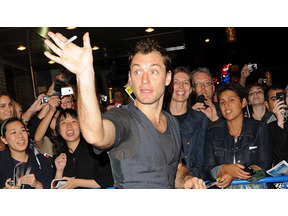 ジュード・ロウに4人目の子供、女児が誕生 画像