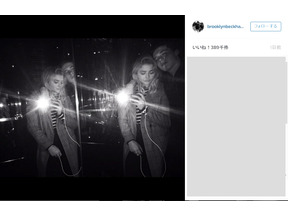 ブルックリン・ベッカム、クロエ・グレース・モレッツとの親密ツーショットを公開 画像