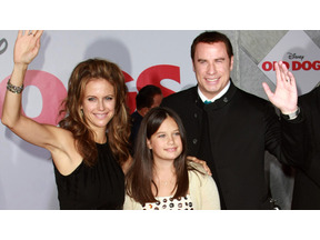 笑顔が戻ったトラヴォルタ・ファミリー、新作プレミアに出席 画像