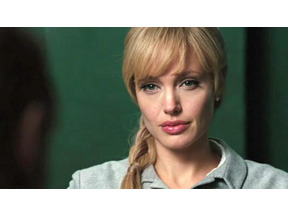 アンジェリーナ・ジョリー、絶遠状態だった父と仲直りしていた 画像