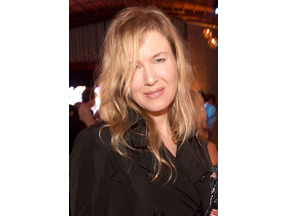 レニー・ゼルウィガー、元の顔に戻ったと思ったらまたお直し!? 画像