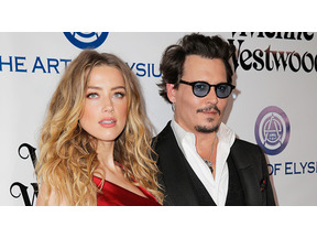 アンバー・ハード、ジョニー・デップとの離婚を申請 画像