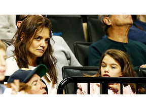 トム・クルーズ娘・スリ、母・ケイティに隠れてトムと電話やメールで連絡!? 画像