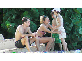 ジュードにレオ、破局から復活のカップル目撃情報が相次いだセレブのクリスマス休暇 画像