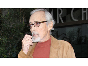 「妻に看取られたくない」!?　がん闘病中のデニス・ホッパーが離婚申請 画像