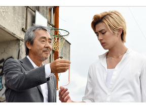 大きな選択を迫られた寺尾聰、真剣佑…運命の歯車が動き出す「仰げば尊し」第6話 画像