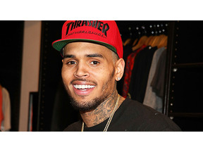 クリス・ブラウン、“銃突きつけ事件”でビザ下りず！日本公演延期に 画像