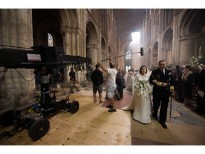 エリザベス2世の愛と葛藤を描く「ザ・クラウン」、製作費130億円の撮影現場に潜入 画像