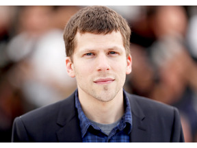 ジェシー・アイゼンバーグ、もうすぐパパに 画像