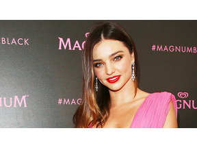 ミランダ・カー、「Snapchat」CEOと来年結婚へ 画像