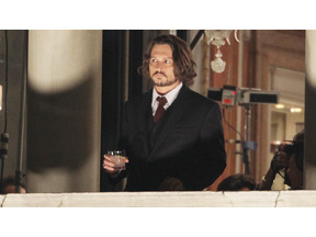 ジョニー・デップ、計画していた友人のバンド・ツアーへの飛び入り参加を断念 画像