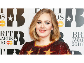 アデル、3回目の「Billboard年間トップアーティスト」に 画像