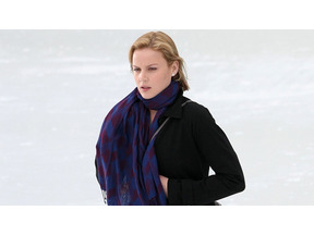 アビー・コーニッシュに破局後初のロマンス。お相手はジョシュ・ハートネット？ 画像