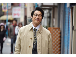 堤真一、“鬼嫁”小泉今日子を守って菅田将暉と最後の戦い「スーパーサラリーマン左江内氏」 画像