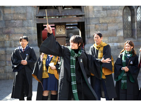 綾野剛、「USJ」を堪能！「ぐるナイ2時間SP」今夜 画像