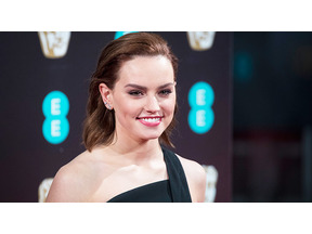 デイジー・リドリー、『スター・ウォーズ』のチャリティーイベント発表 画像